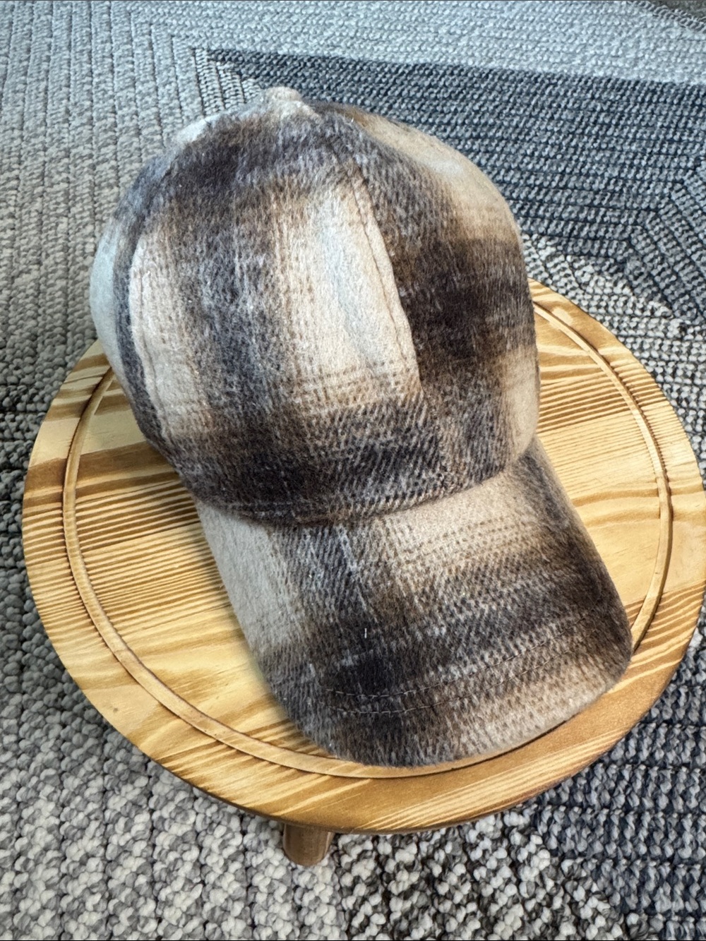 NWOT - Kensie Plaid Flannel Baseball Cap - Brown, Tan and Cream